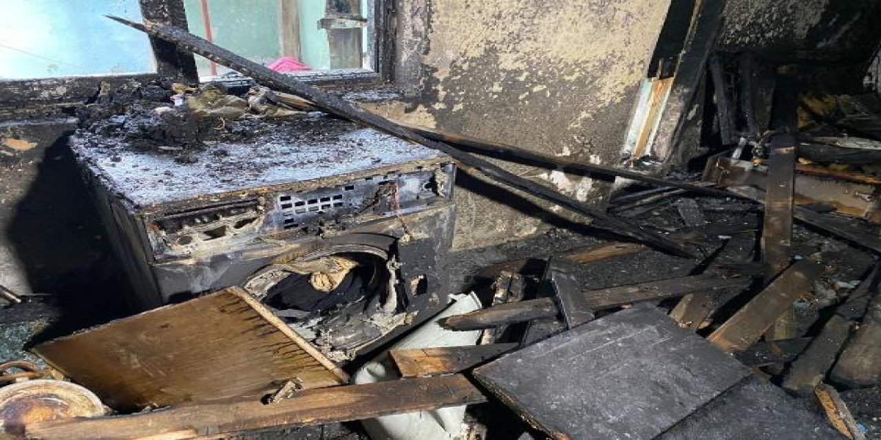 Evde yangın çıktı, 1 ve 3 yaşındaki iki kardeş hayatını kaybetti