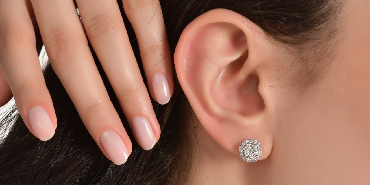 PIRLANTA BAGET KÜPELER ile Zarif Dokunuşlar