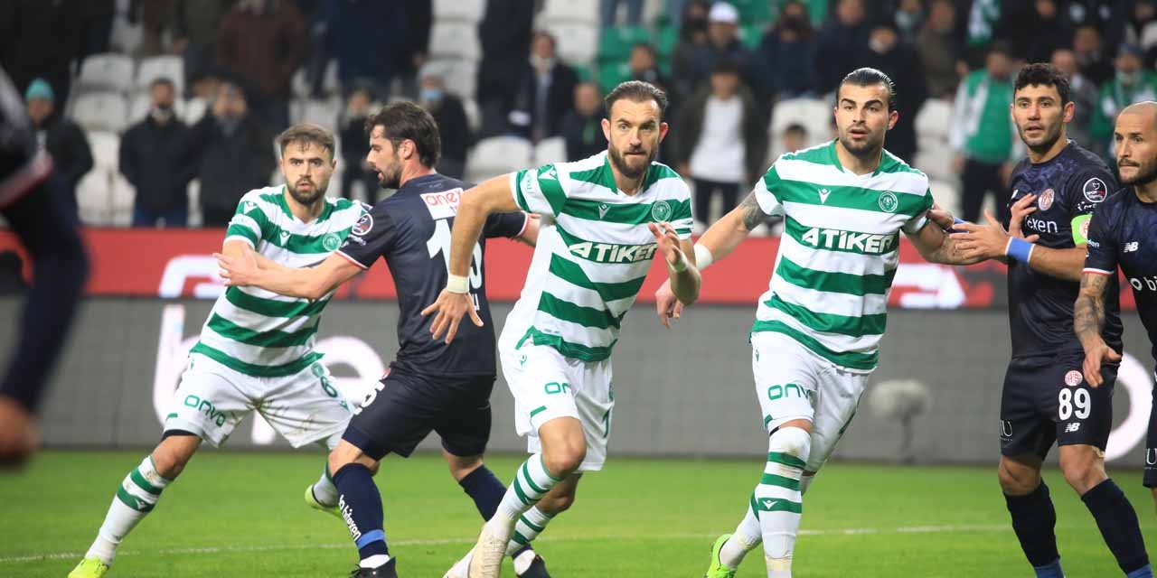 Konyaspor sahasındaki kritik maçı uzatmalarda gelen golle kazandı