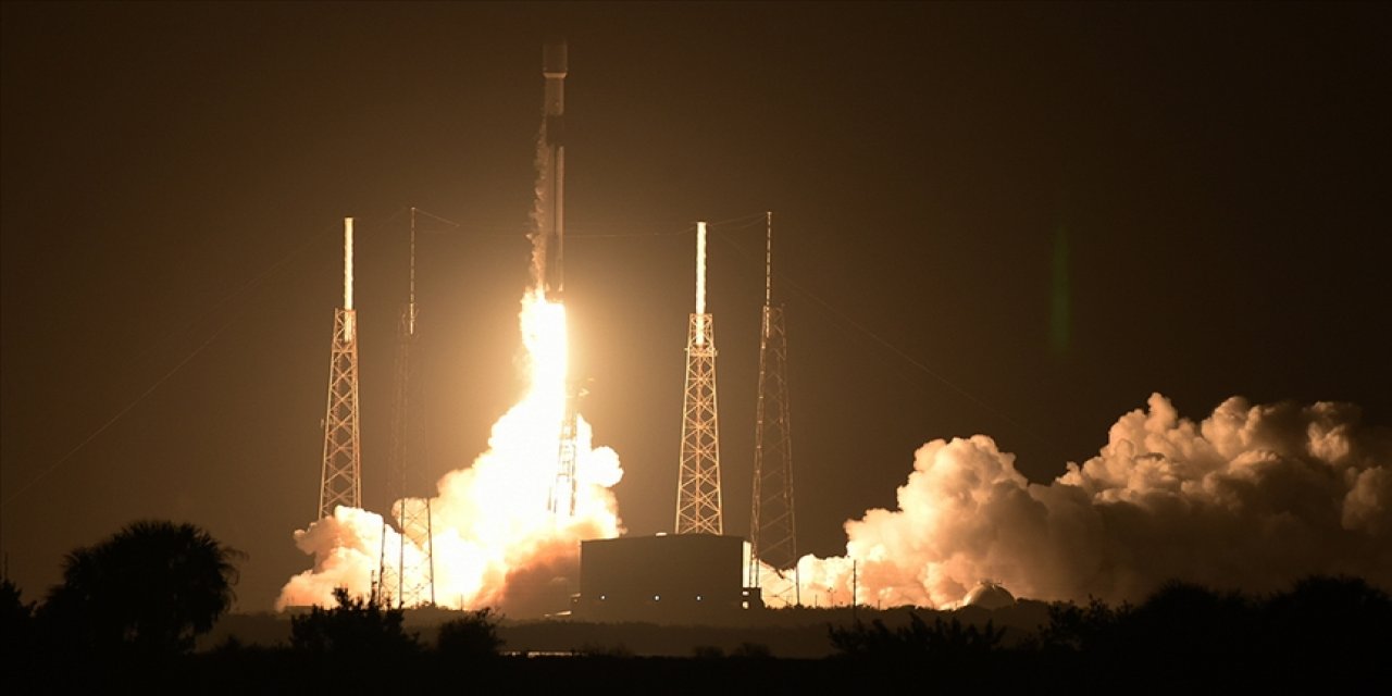 Türkiye'nin yeni uydusu Türksat 5B uzaya fırlatıldı