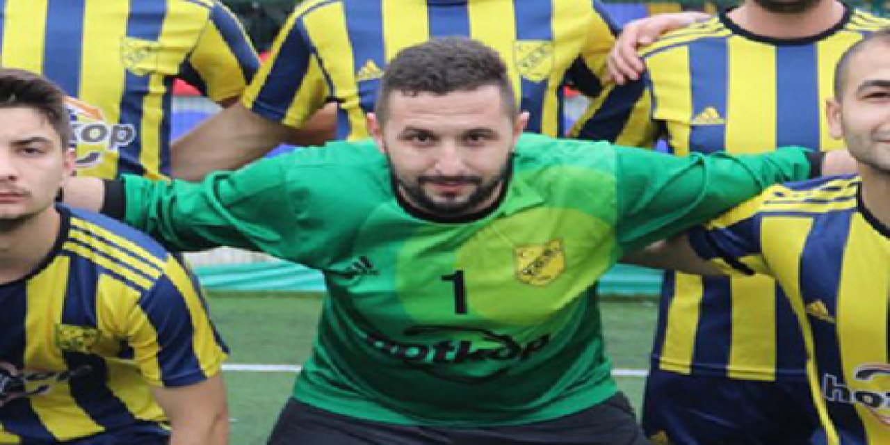 Kırmızı kart gören futbolcu, tabancayla rakip takımın soyunma odasını bastı