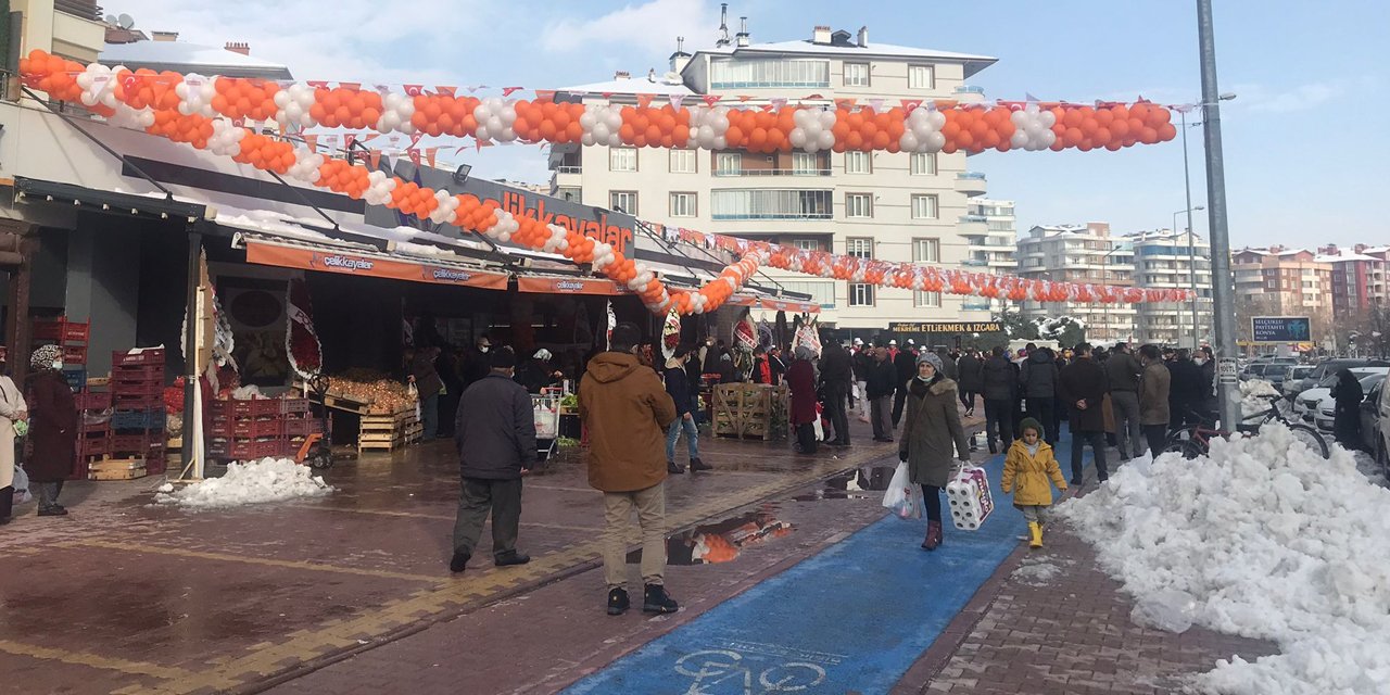 Çelikkayalar'dan Konya'ya iki yeni mağaza! Biri açıldı, diğeri yolda...