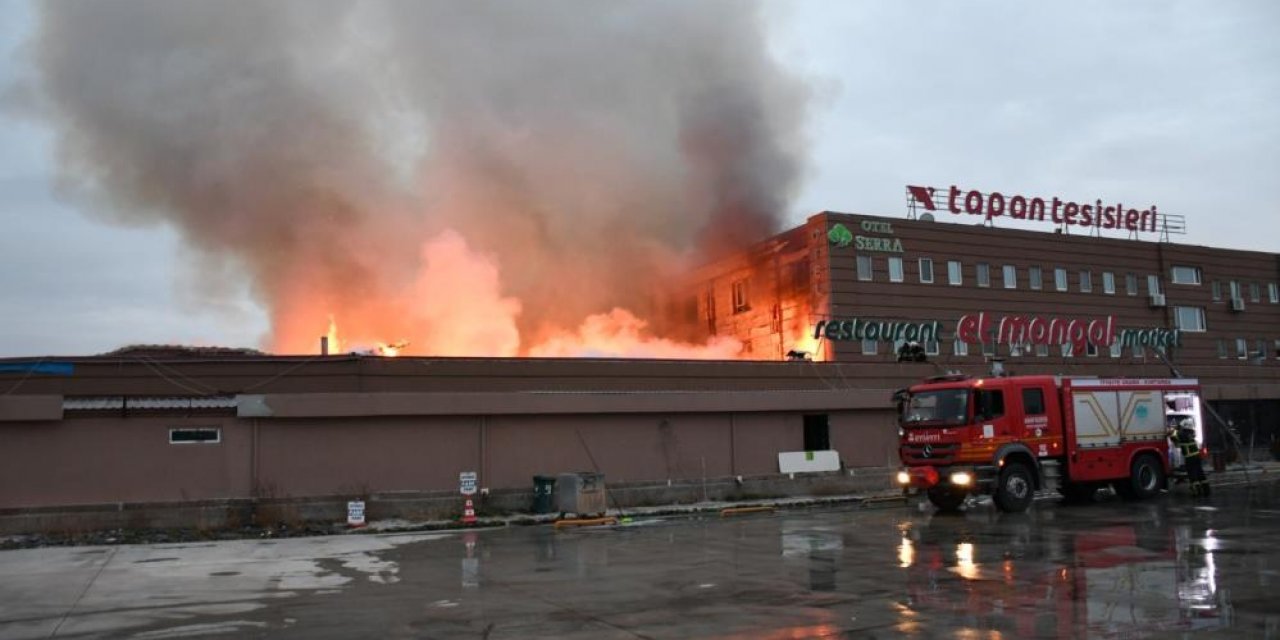 Akaryakıt istasyonunun restoranında çıkan yangın otele sıçradı