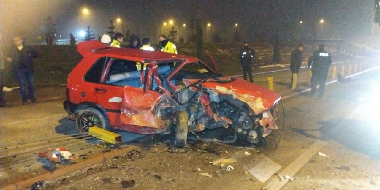 Konya’da hareketli anlar! 4 kişi çaldıkları arabayla kaza yaptı