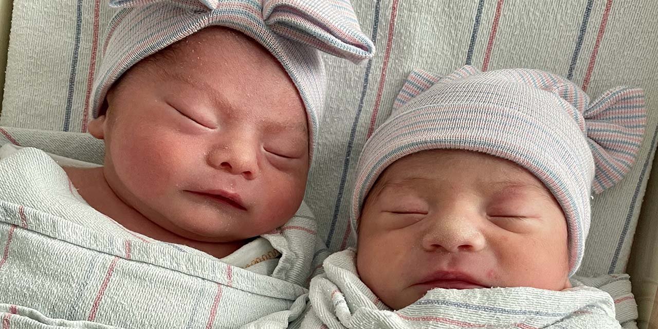 15 dakika arayla dünyaya gelen ikizlerin biri 2021 diğeri 2022 doğumlu