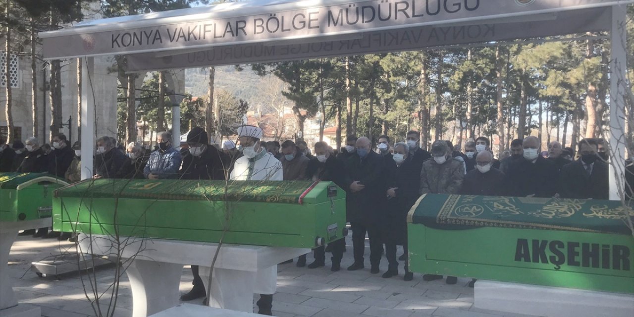 Vefat eden şehit babası Konya’da son yolculuğa uğurlandı