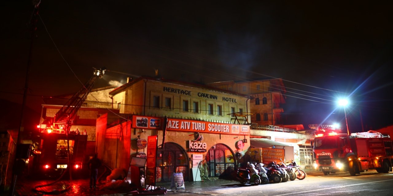 Otelde yangın paniği