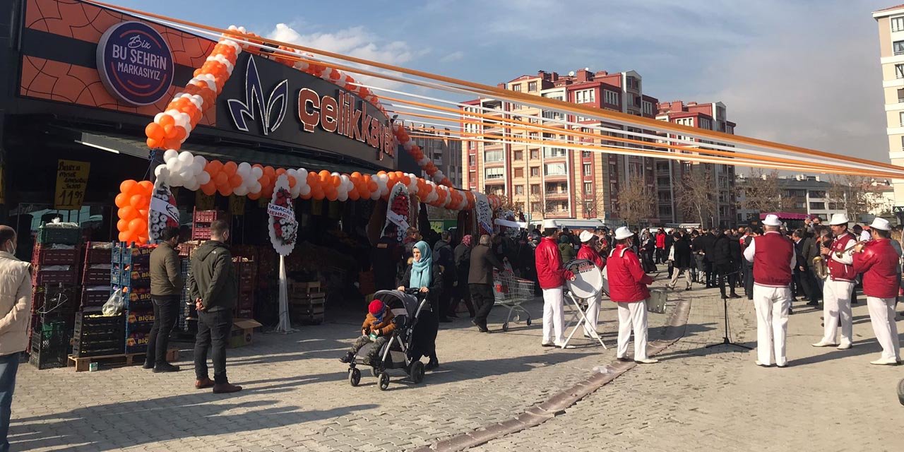 Çelikkayalar Konya'daki 29'uncu mağazasını indirimlerle açtı