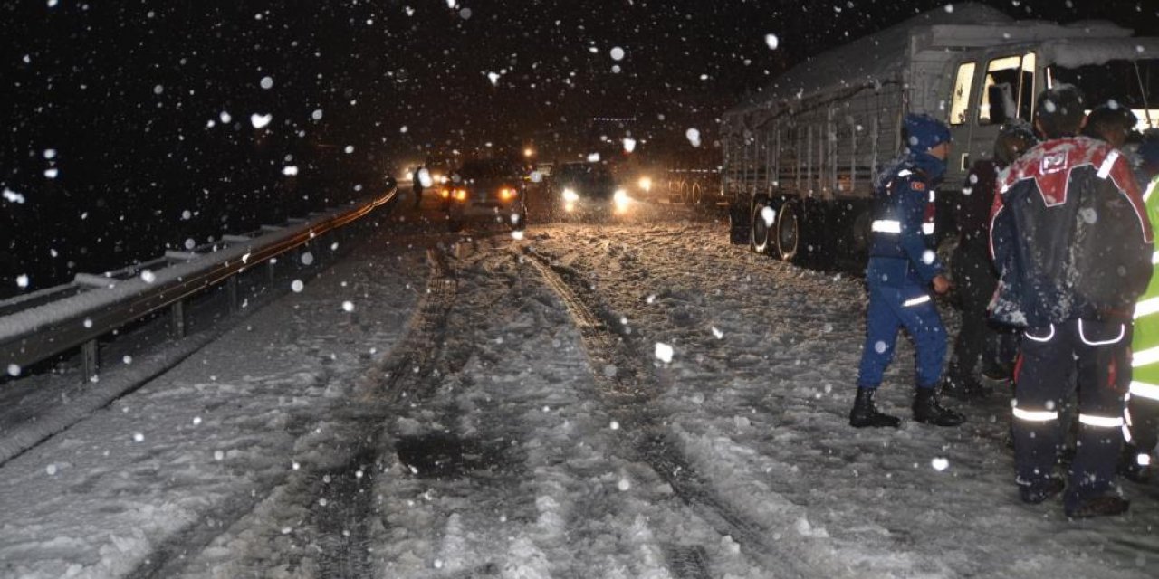 Alacabel geçit vermiyor! Konya - Antalya yolu tır ve çekici türü araçlara kapatıldı