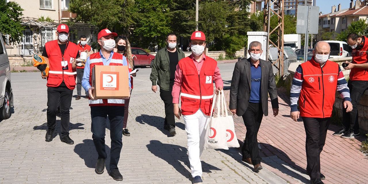 Başkan Pekyatırmacı: 'Selçuklu’da yaşıyorsanız asla yalnız değilsiniz'