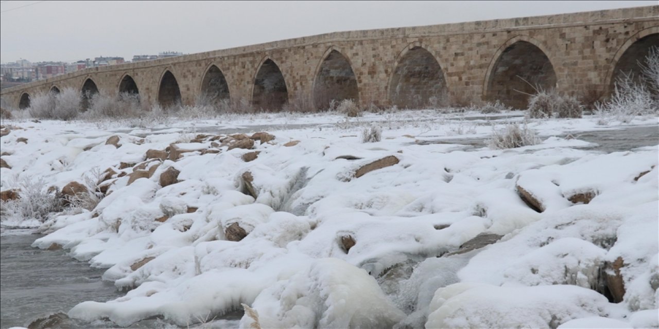 Türkiye'nin en soğuk ili eksi 30,9 dereceyi gördü