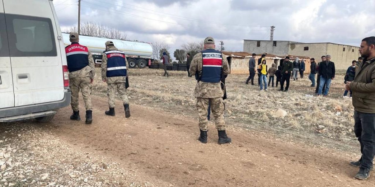 Köyde kanlı olay: 23 kişi hastaneye kaldırıldı