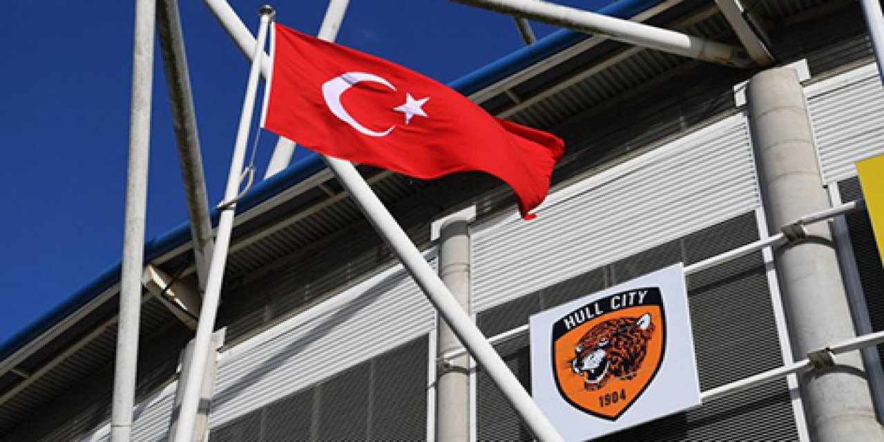 Hull City Kulübü’nden Türk Bayrağı paylaşımı