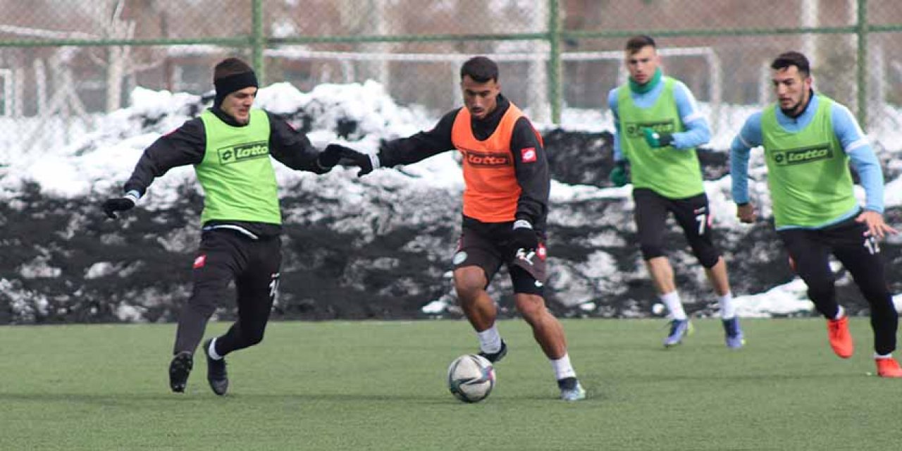 1922 Konyaspor taktik çalıştı