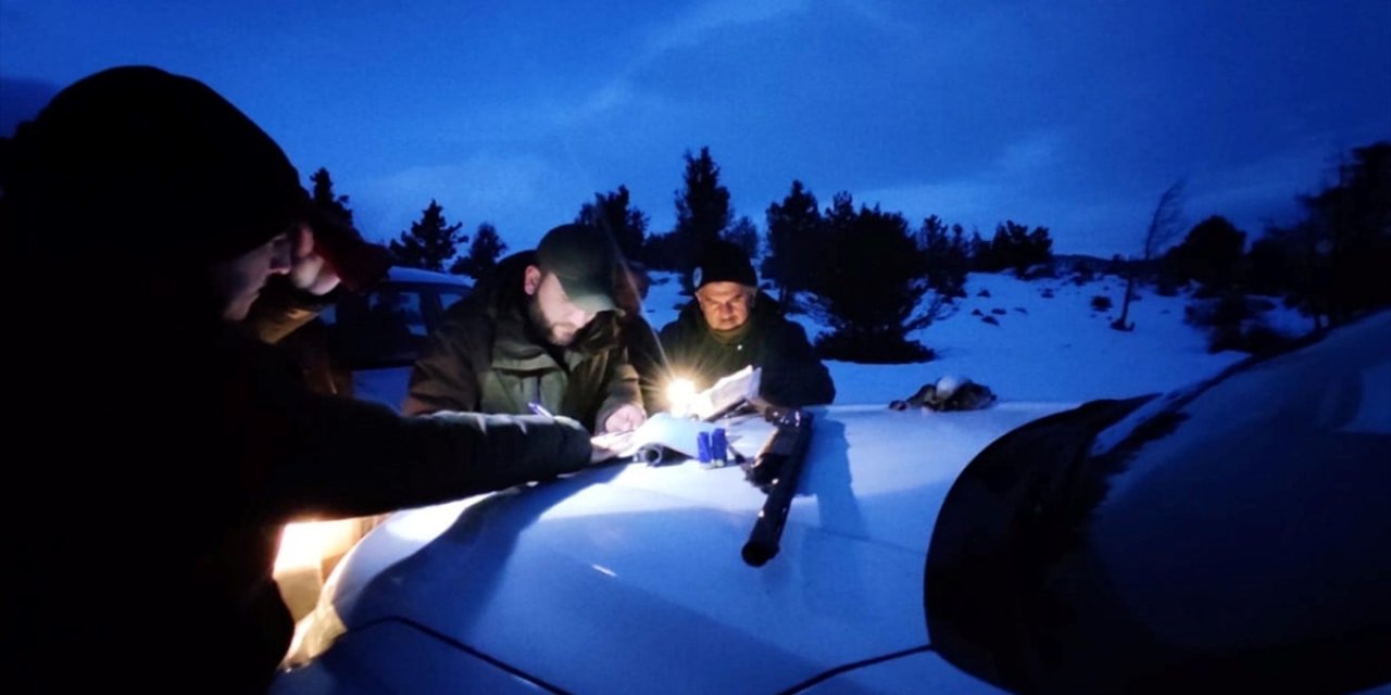 Konya'da milli park sahasında ördek avı yapan 3 kişi yakaladı