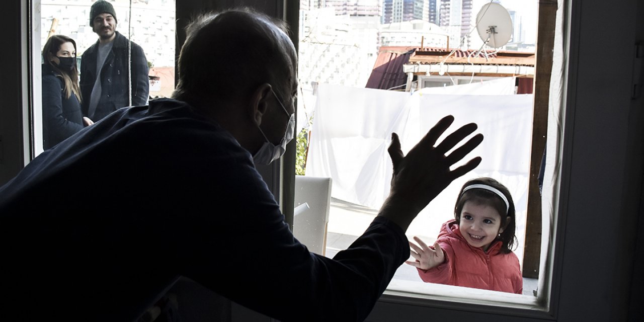 Kovid-19 testi 14 aydır pozitif çıkıyor