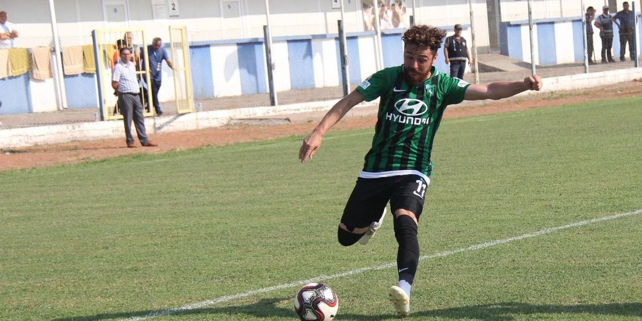 1922 Konyaspor’da çifte imza