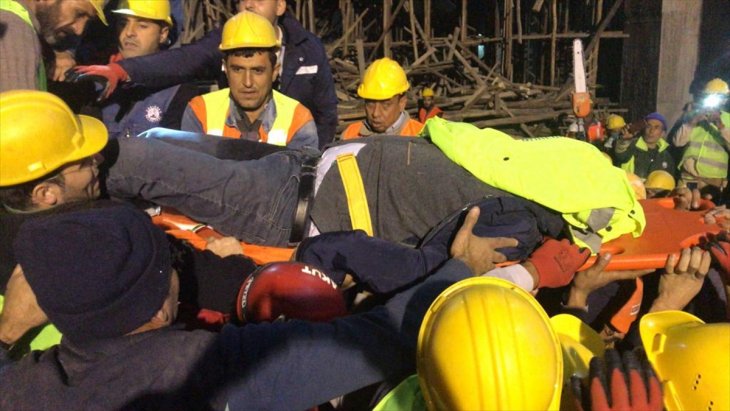 Gaziantep'te çöken iskelenin altında kalan mühendis yaşamını yitirdi