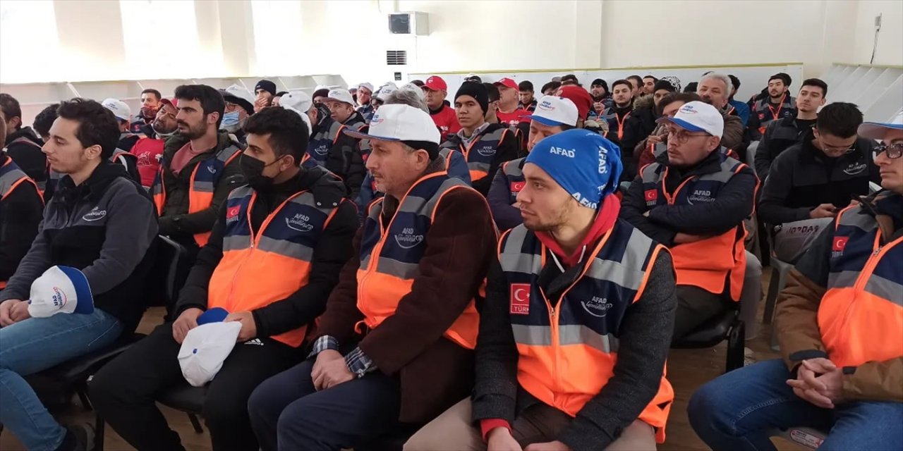 AFAD Gönüllüleri, Beyşehir'deki eğitim kampında buluştu