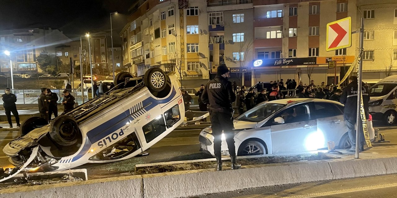 Şüpheli otomobili kovalayan polis aracı takla attı