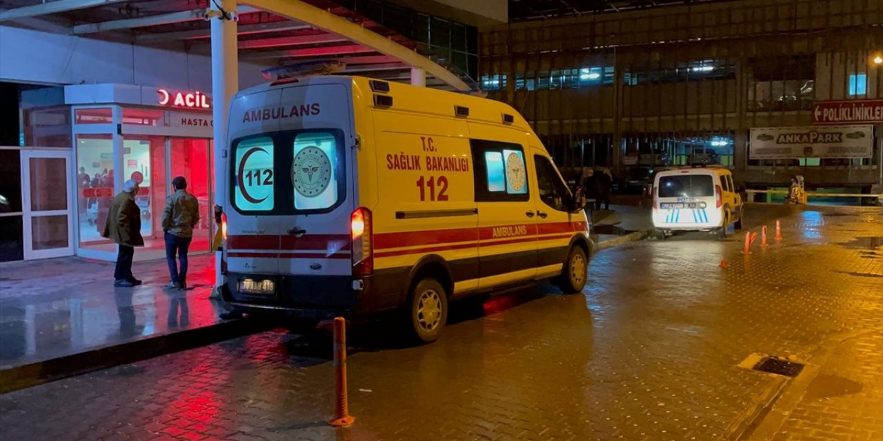 Tavuk döner yiyen çoğu öğrenci 13 kişi hastanelik oldu