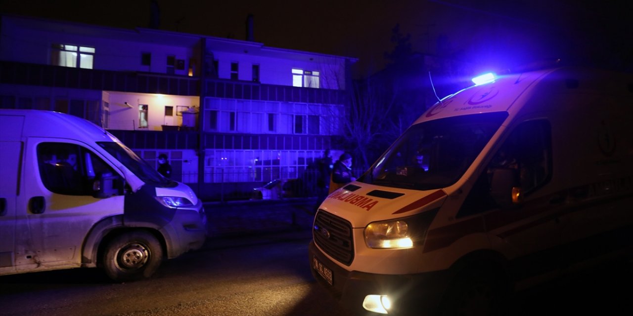 Anne ve iki çocuğu 3 gün önce taşındıkları evde ölüm soludu