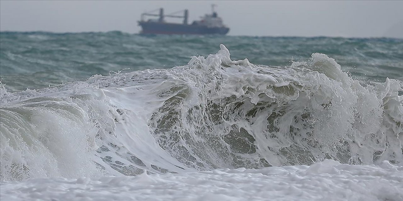 Türkiye'de tsunami tehlikesi var mı? Uzmanı açıkladı