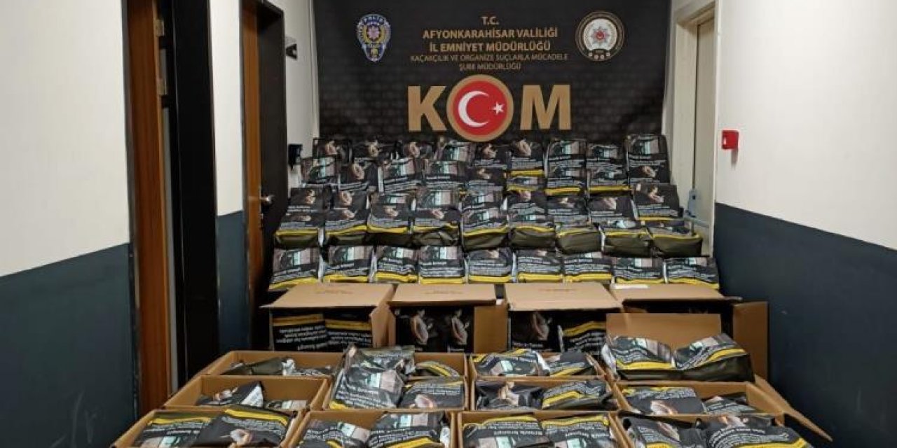 Konya yolunda kaçak tütün operasyonu