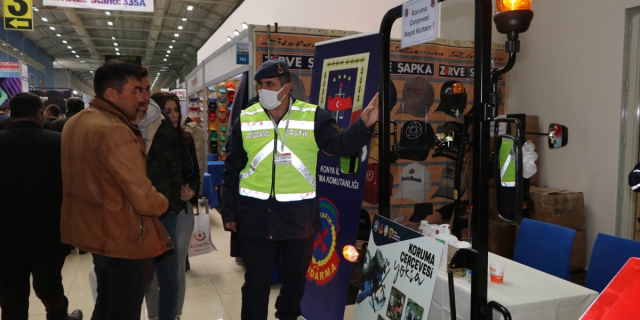 Konya Tarım Fuarı’nda jandarmanın standı yoğun ilgi görüyor