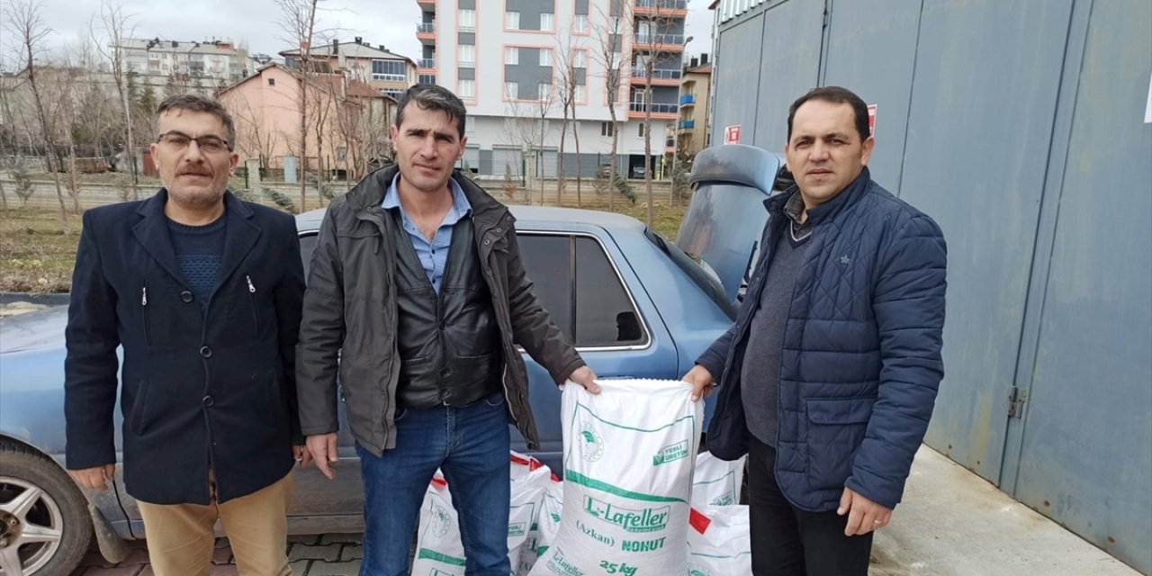 Konya’nın Seydişehir ilçesinde çiftçiye nohut tohumu desteği