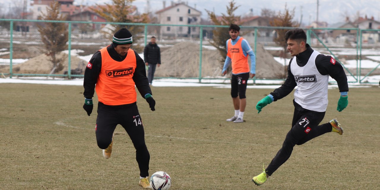 1922 Konyaspor’da tempo yüksek