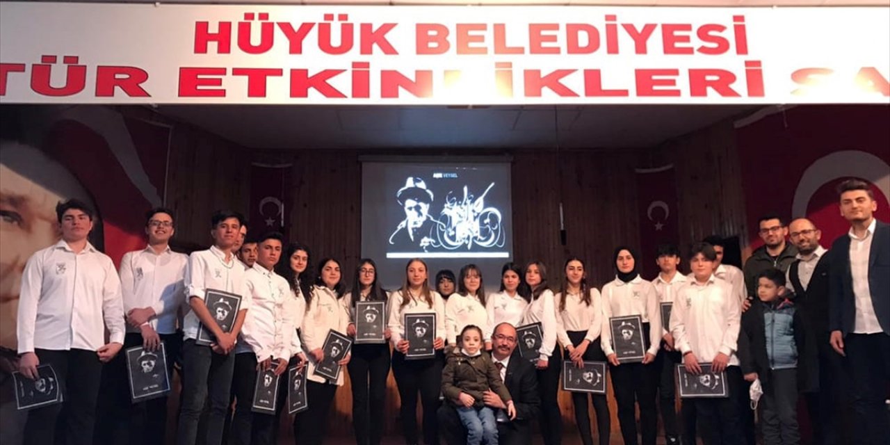Halk ozanı Aşık Veysel, vefat yıldönümünde Hüyük'te anıldı