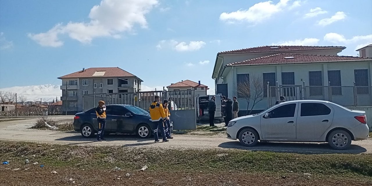 Konya’da onarım yaptığı trafodan dengesini kaybederek düşen işçi hayatını kaybetti