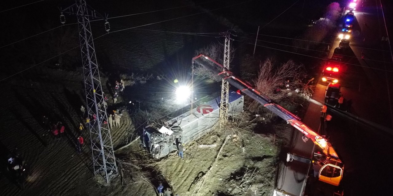 Otobüs kazasında ölü sayısı 2’ye yükseldi