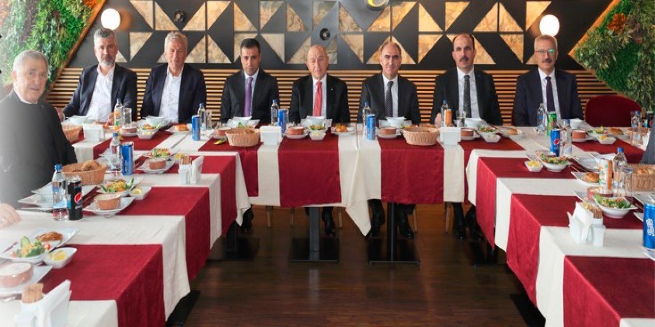 Konyaspor yönetimi TFF heyetini ağırladı