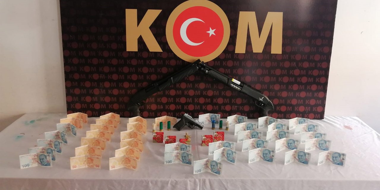Konya’da piyasaya sürülmeye hazırlanan sahte paralar ele geçirildi