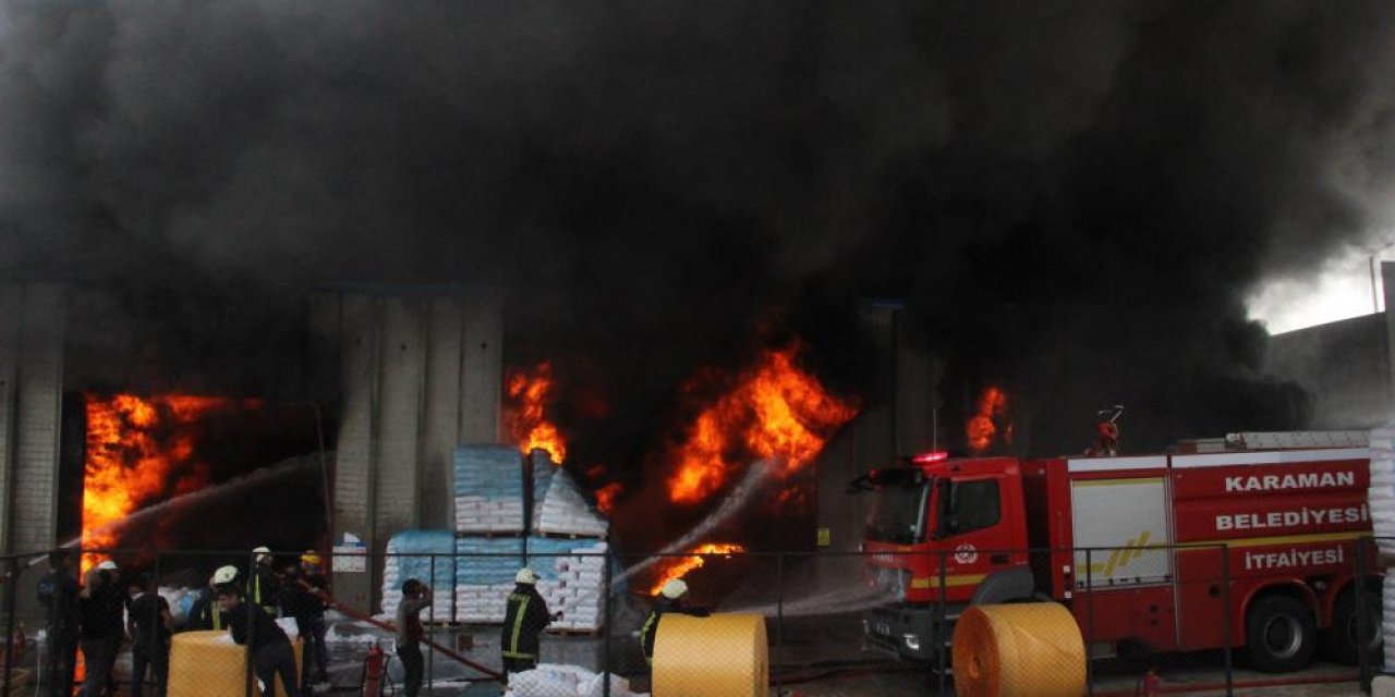 Son Dakika: Plastik fabrikasında yangın çıktı! Konya'dan da ekipler sevk edildi