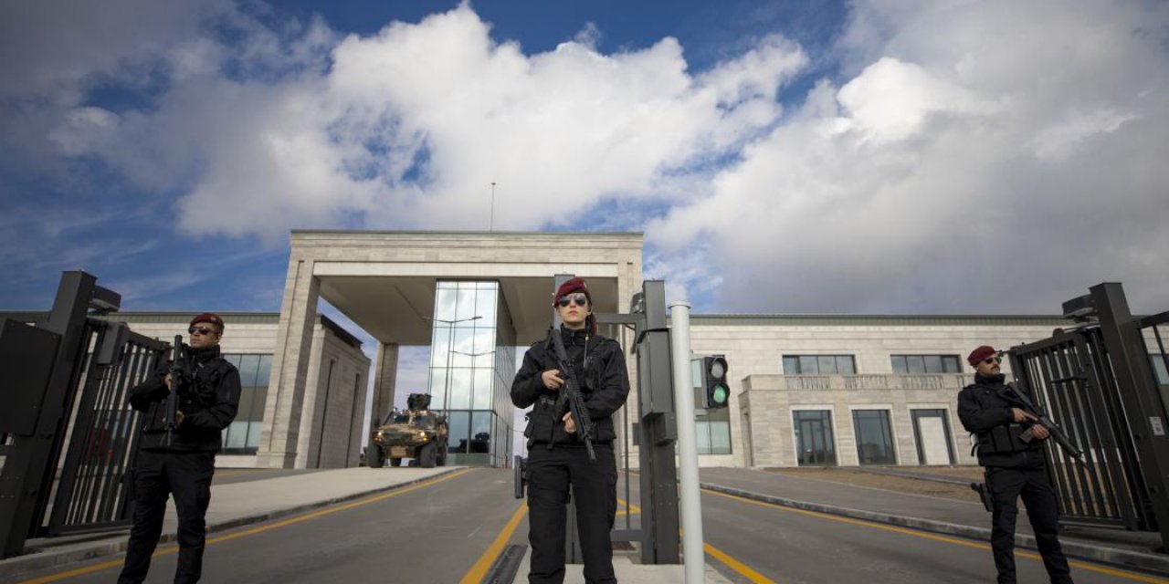 MİT yeni çalışma arkadaşları arıyor! Kadro için ilan açıldı