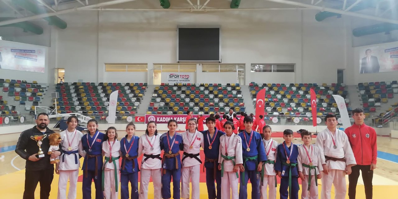 Büyükşehir Belediyesporlu Judocular’dan madalyalara ambargo