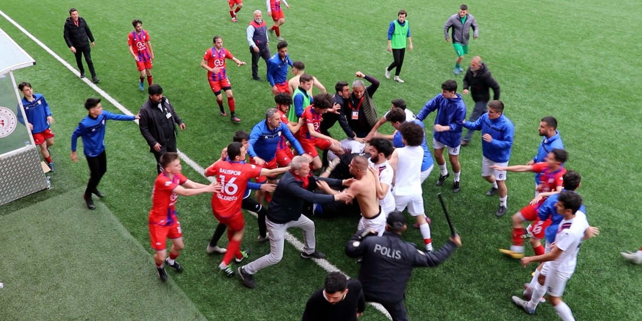 Amatör maç boks ringine döndü