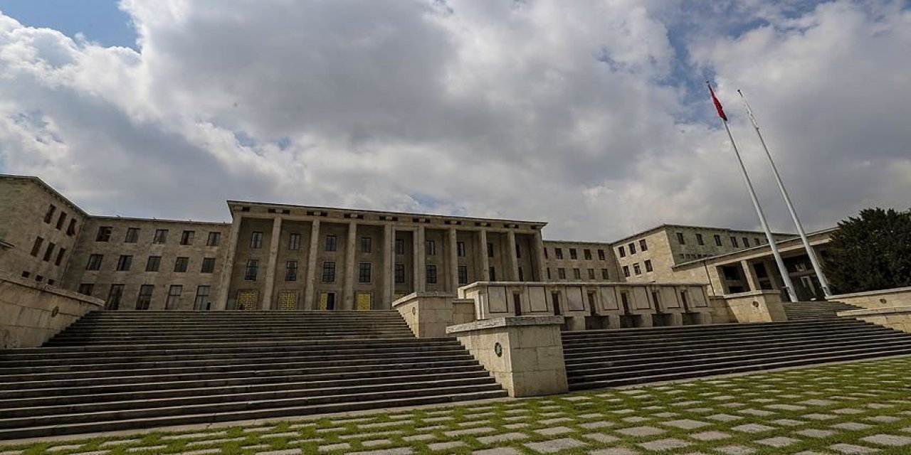 Hazineye ait taşınmazların satış ve kiralanmasında önemli kararlar