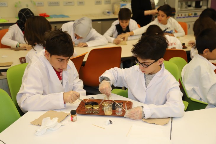 Konya'da öğrenciler ara tatili bilimle geçiriyor