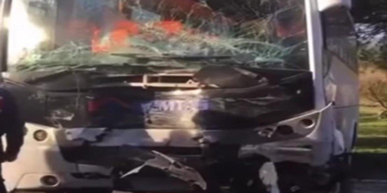 3 araç birbirine girdi, 11 kişi yaralandı