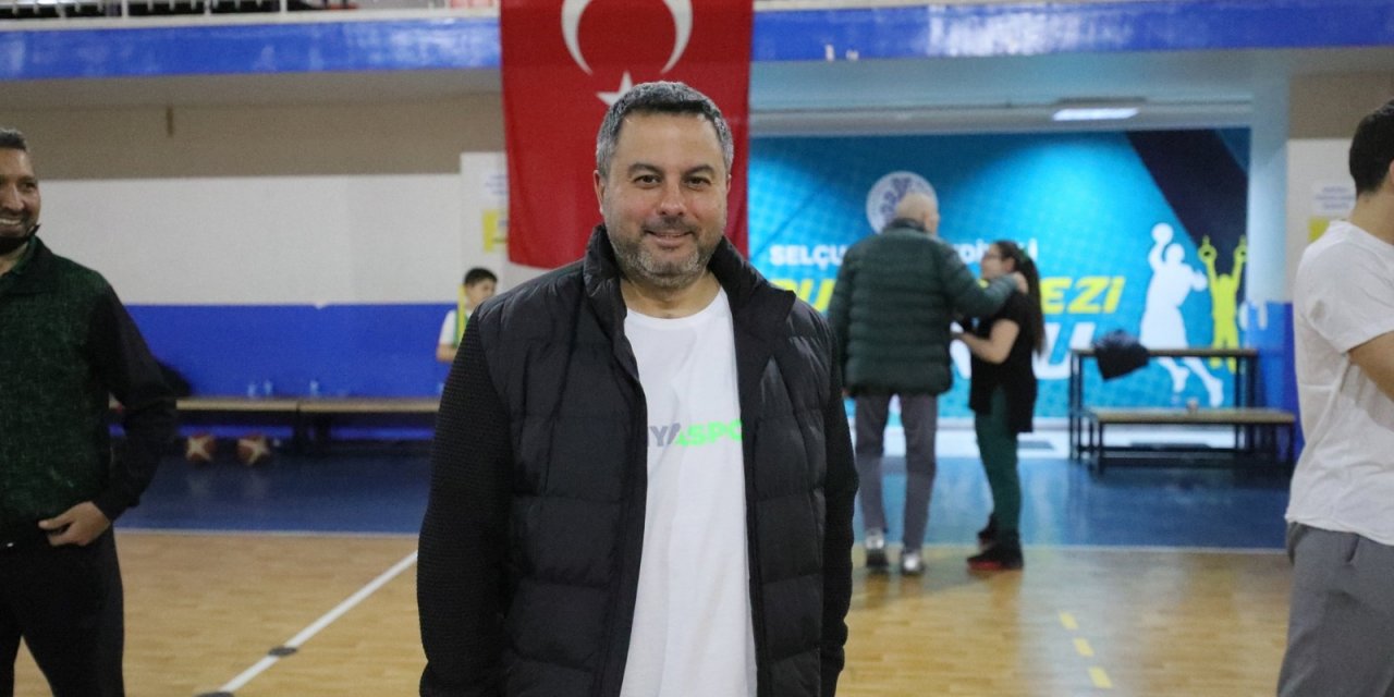 Gençoğlu: Kadro derinliği olan bir takım değiliz