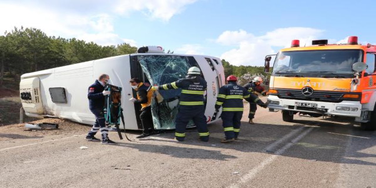 Cezaevi nakil aracı devrildi: 6 yaralı
