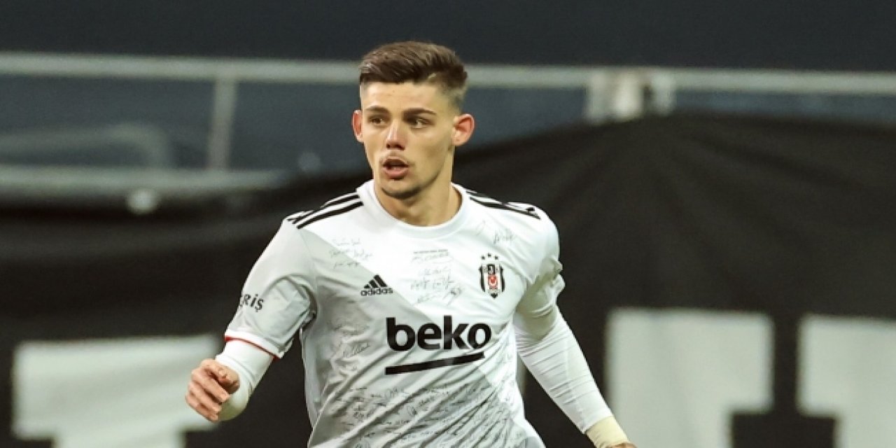 Beşiktaşlı futbolcu Montero, trafik kazası geçirdi