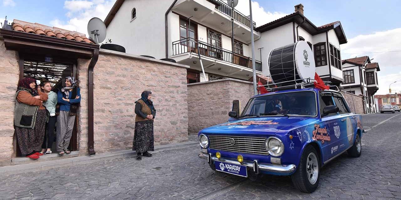 Konya'da 2022 versiyon Ramazan davulcusu