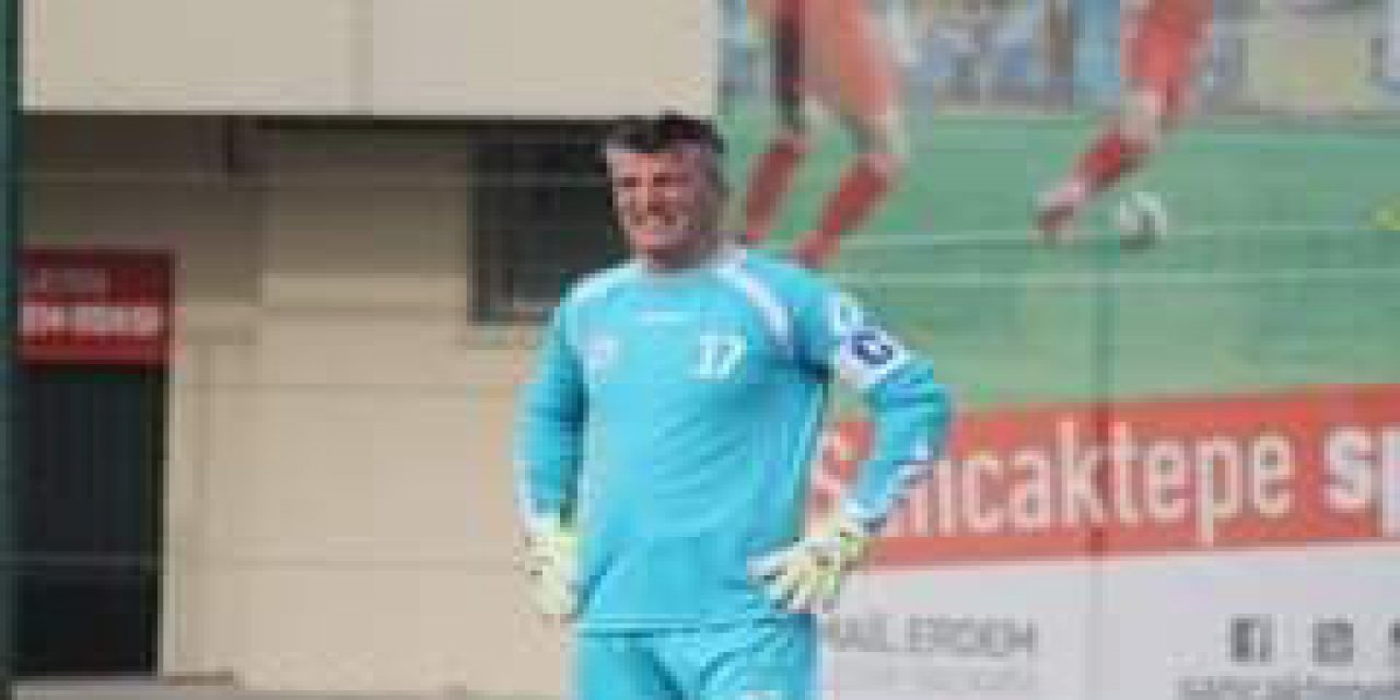 Veteran kaleci, halı sahada kalbine yenik düştü