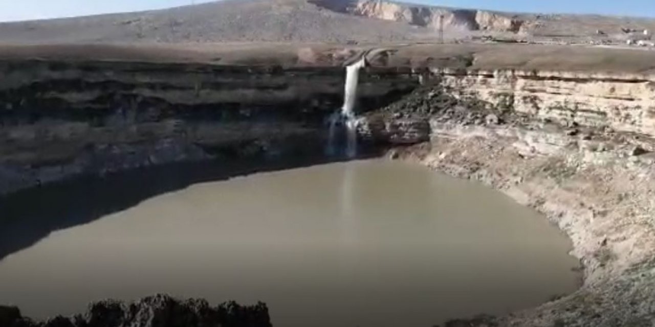 Konya’da bu yılki yağışlar can suyu oldu! Bu obruk suyla dolduruluyor