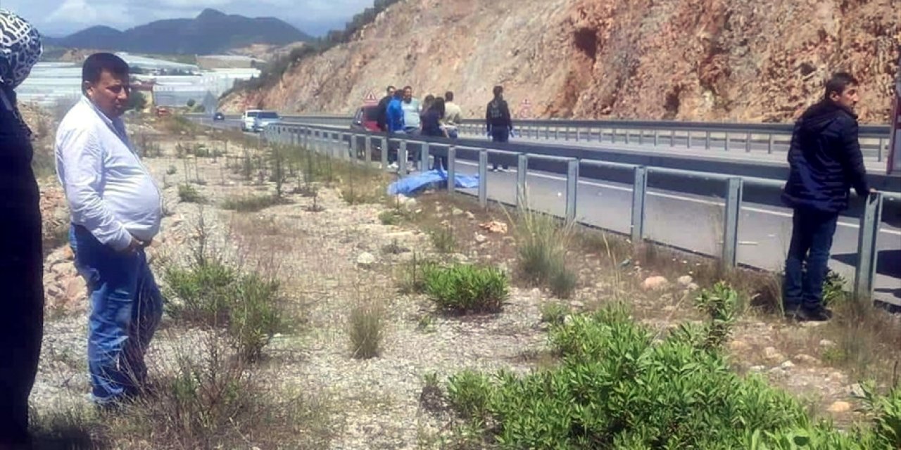 Konya plakalı beton mikserinin çarptığı yaya hayatını kaybetti